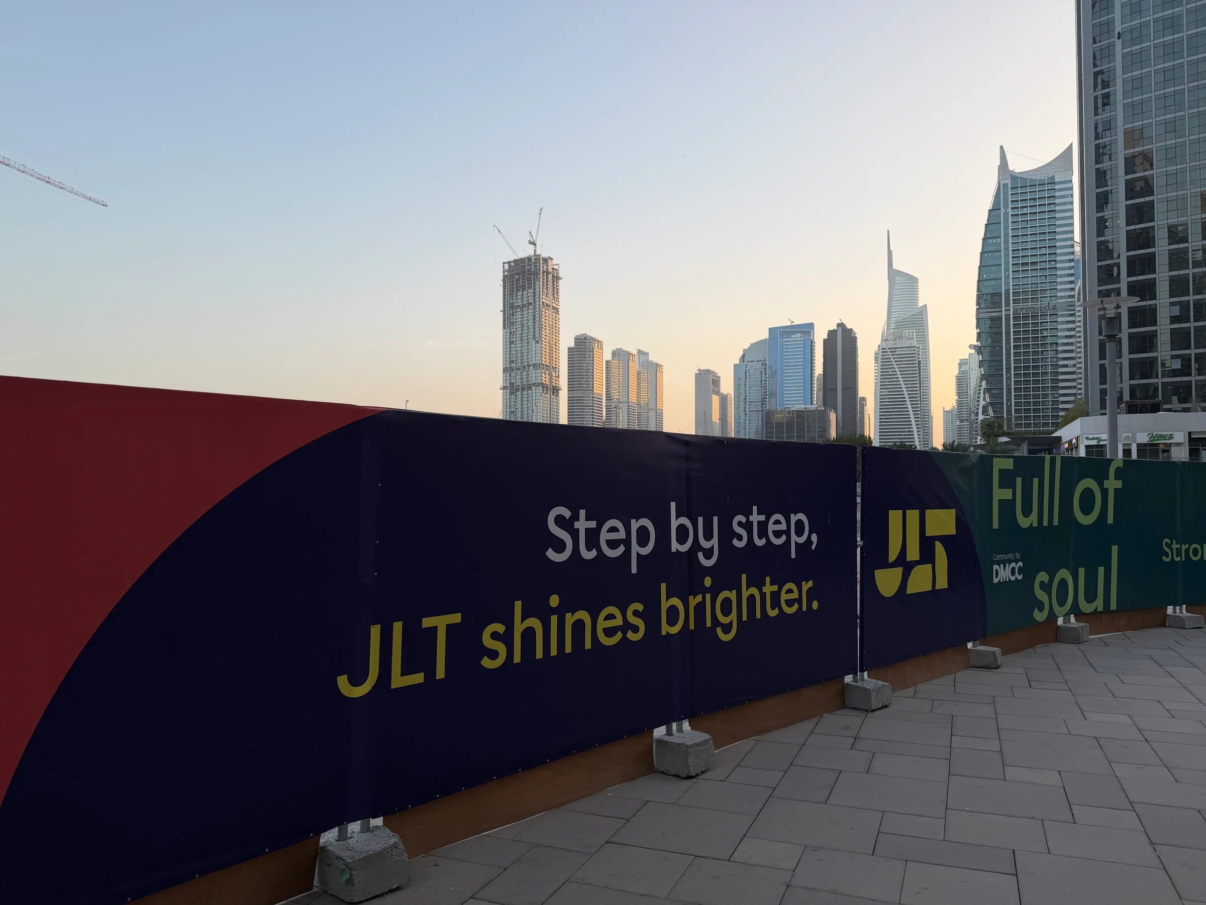 Jumeirah Lakes Towers, Dubai photo 3
